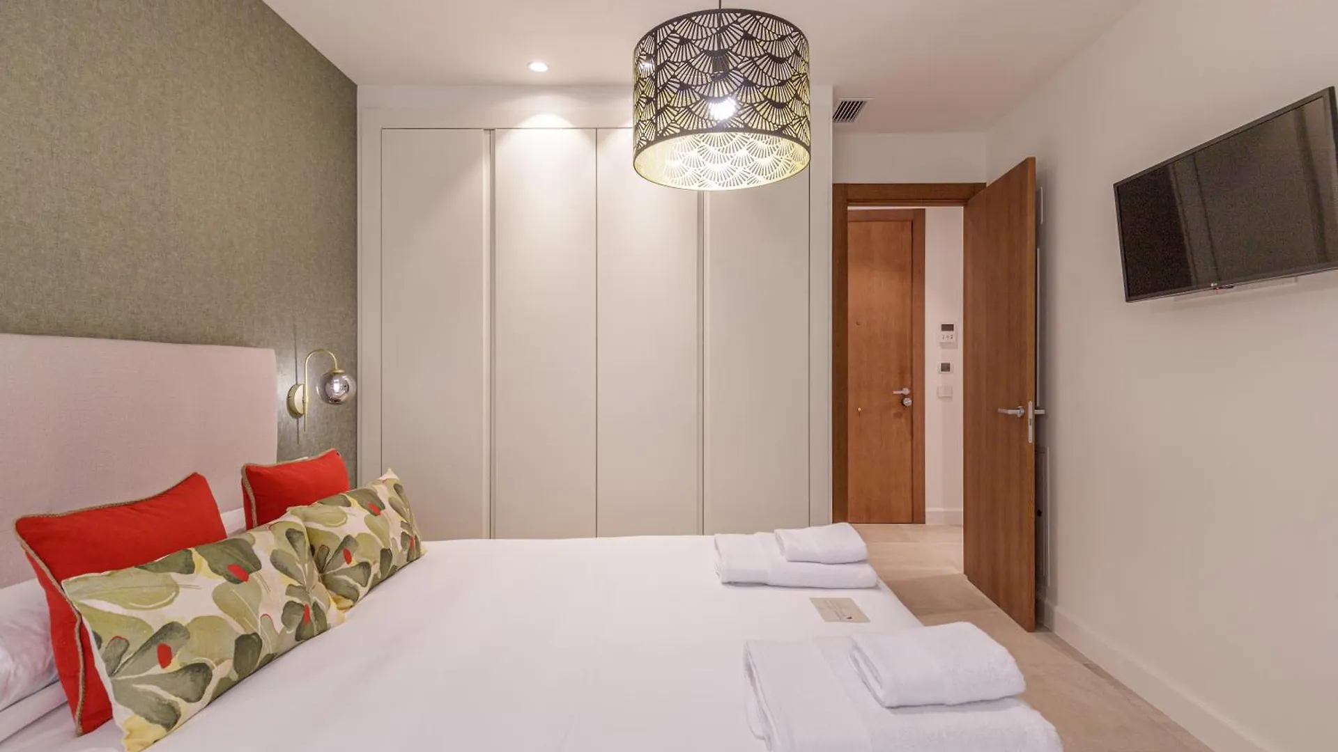 Plaza Del Siglo Suites & Boutique Apartments By Caleta Homes Malaga Spain