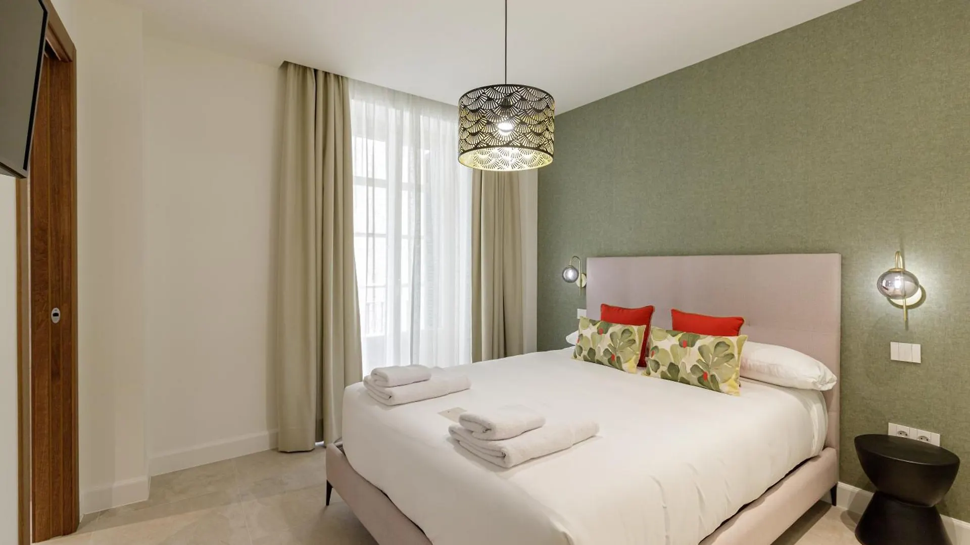 Plaza Del Siglo Suites & Boutique Apartments By Caleta Homes Málaga