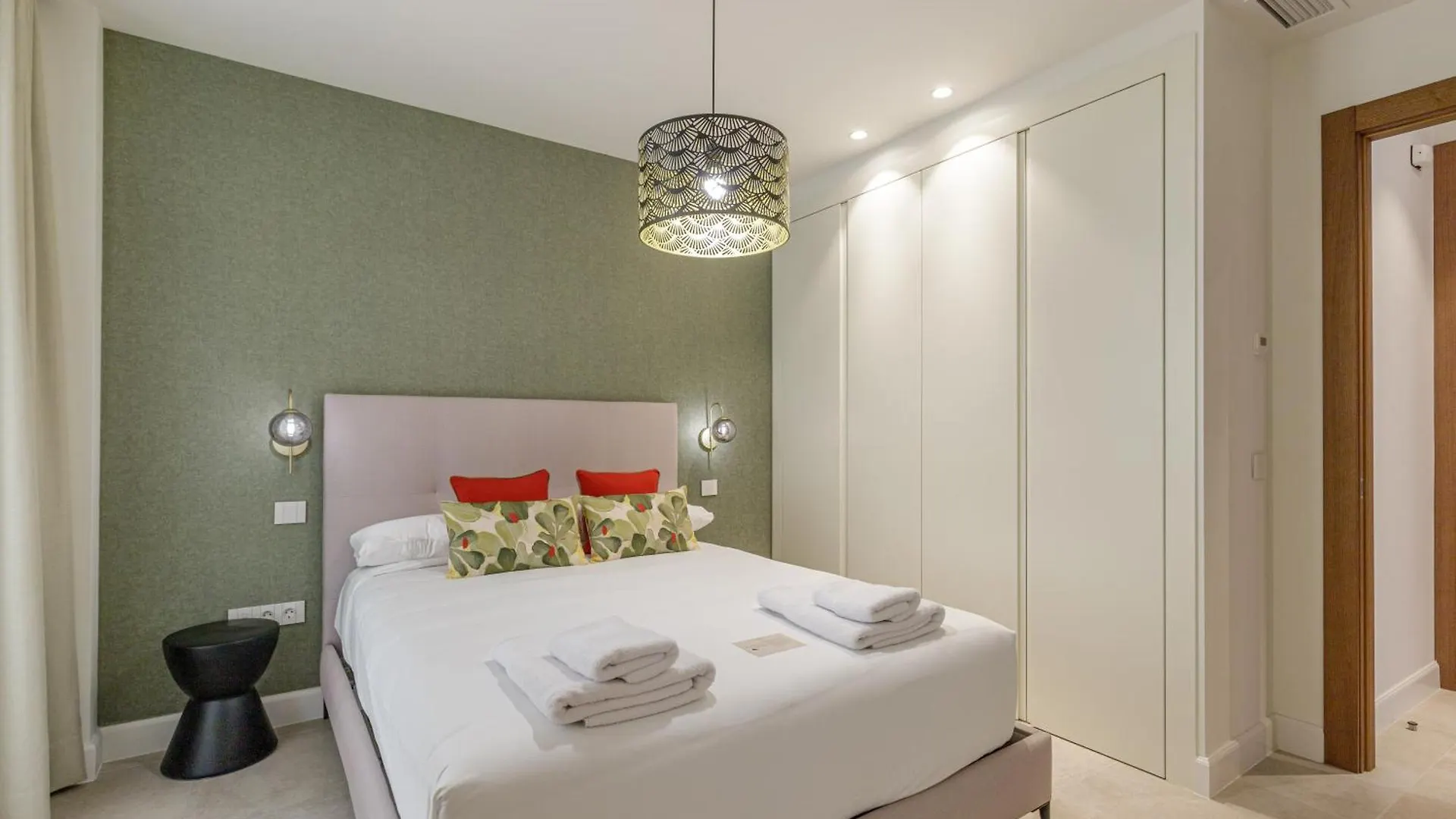 Plaza Del Siglo Suites & Boutique Apartments By Caleta Homes Málaga 0*,