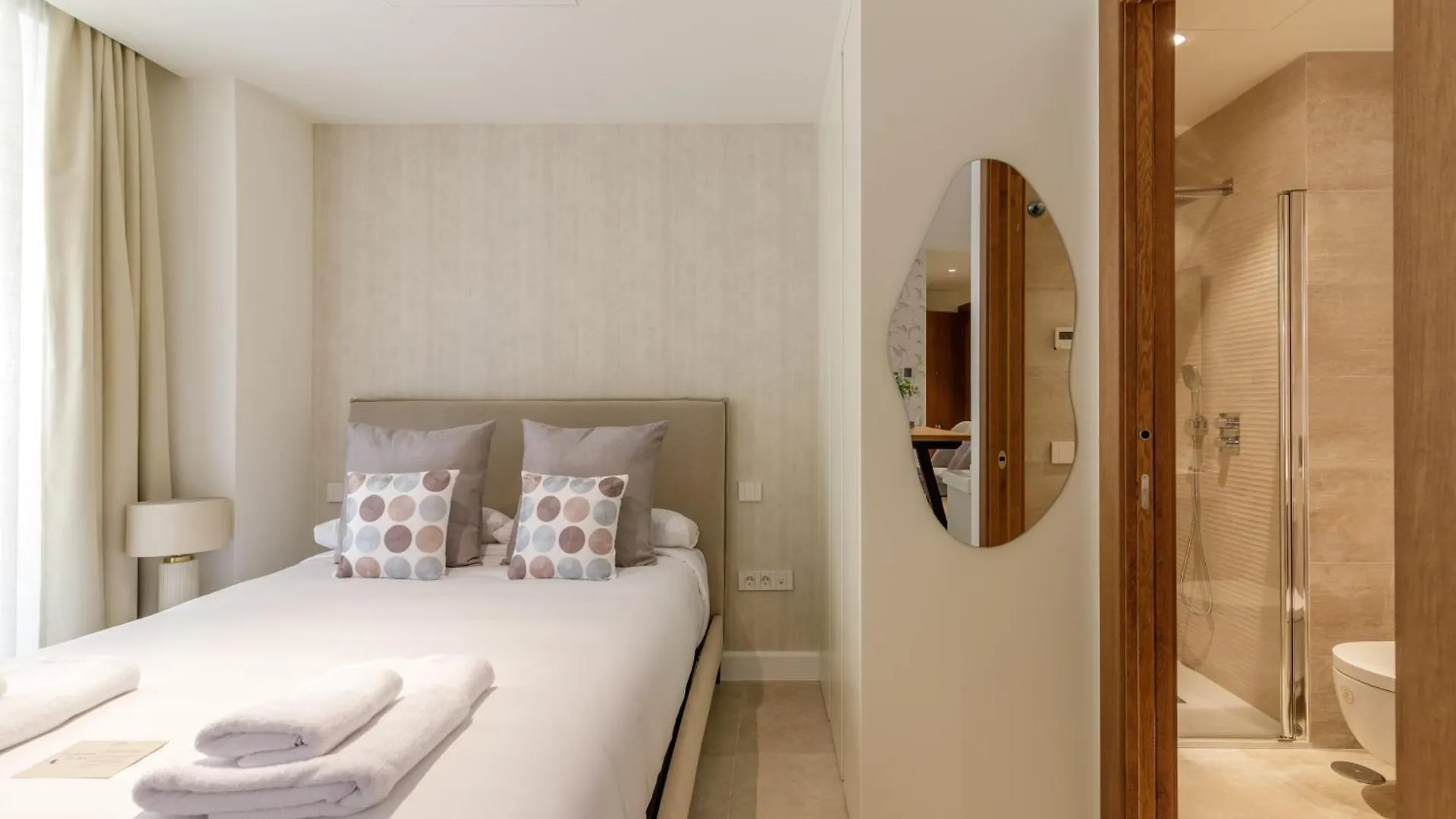 Plaza Del Siglo Suites & Boutique Apartments By Caleta Homes Málaga