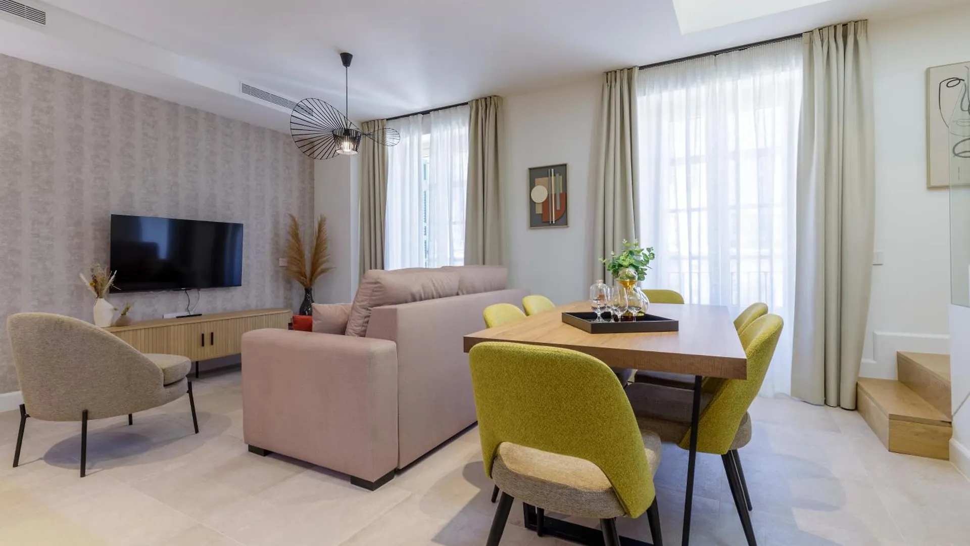 Plaza Del Siglo Suites & Boutique Apartments By Caleta Homes Málaga
