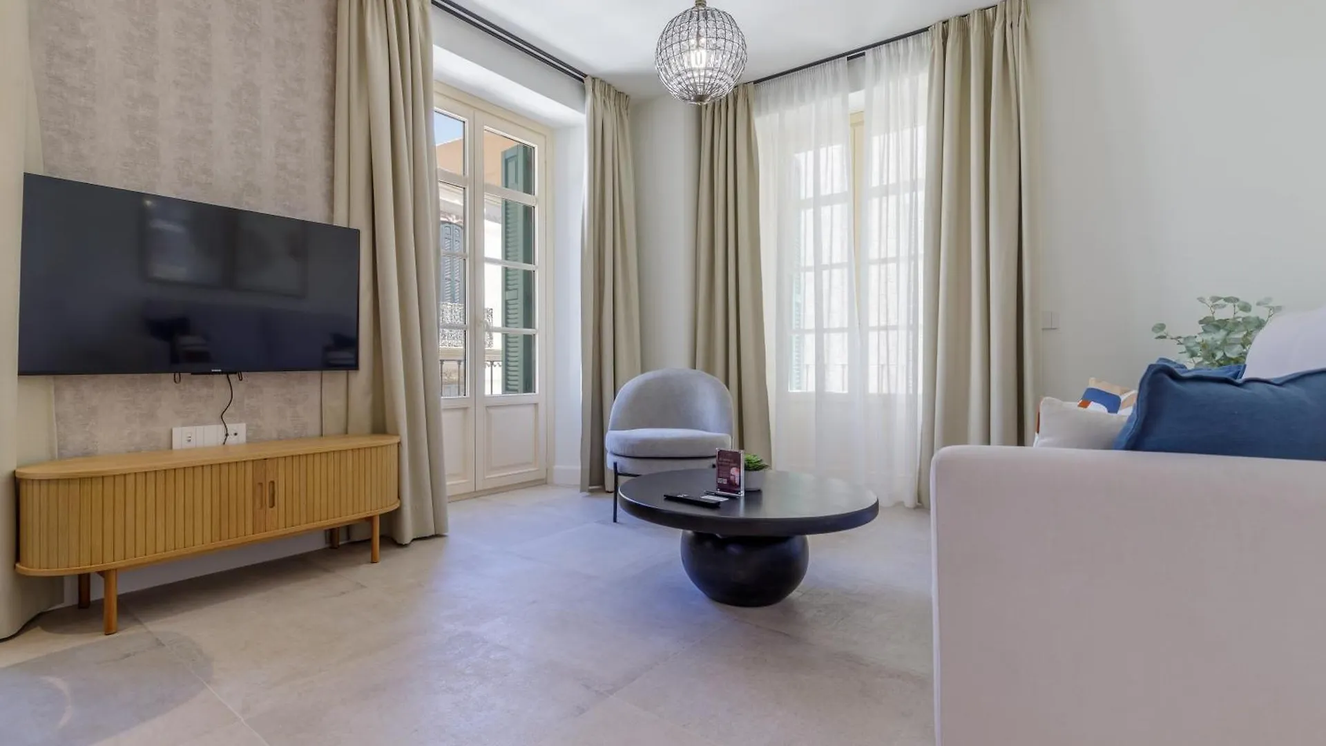 Plaza Del Siglo Suites & Boutique Apartments By Caleta Homes Málaga