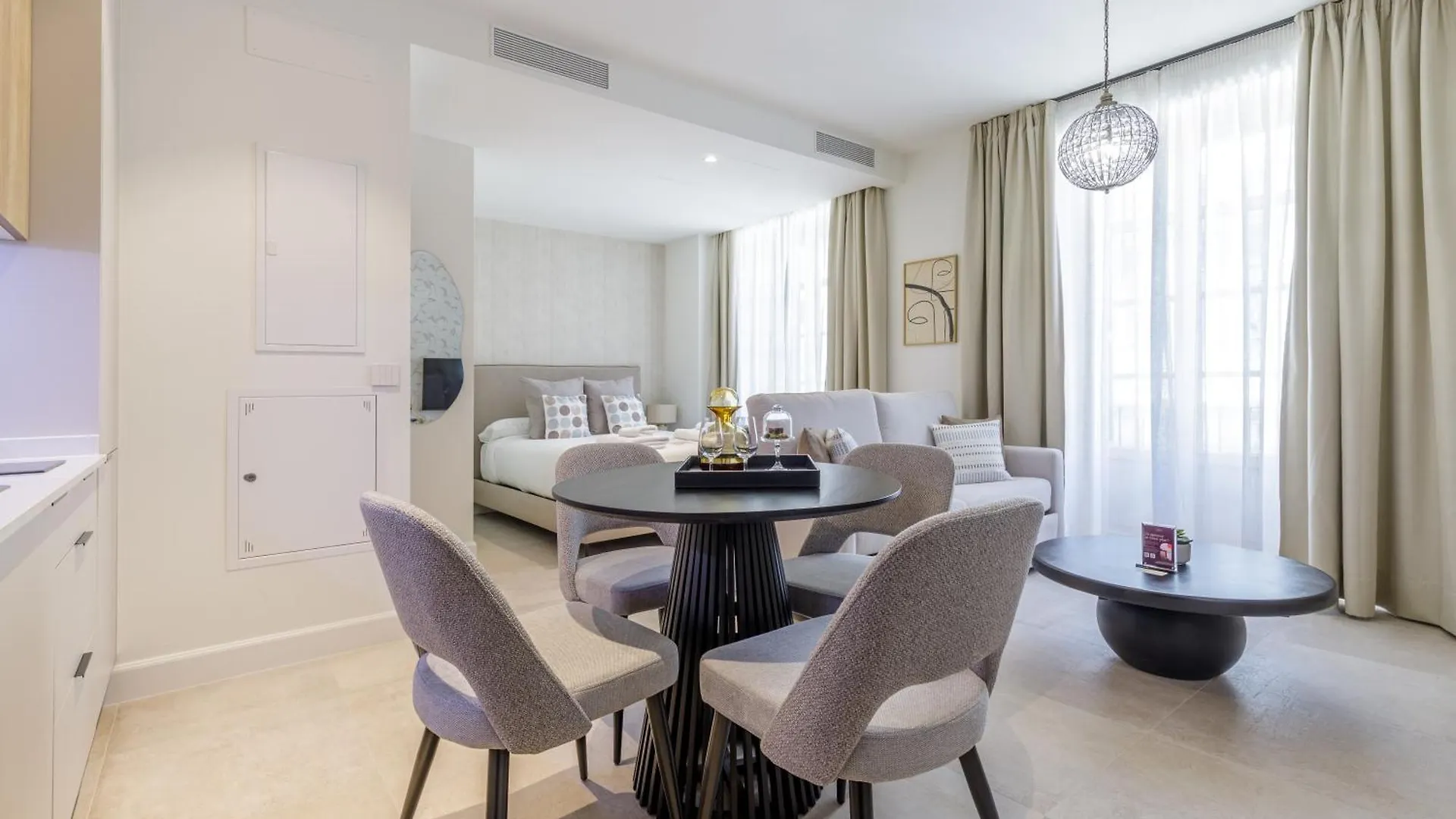 Plaza Del Siglo Suites & Boutique Apartments By Caleta Homes Málaga