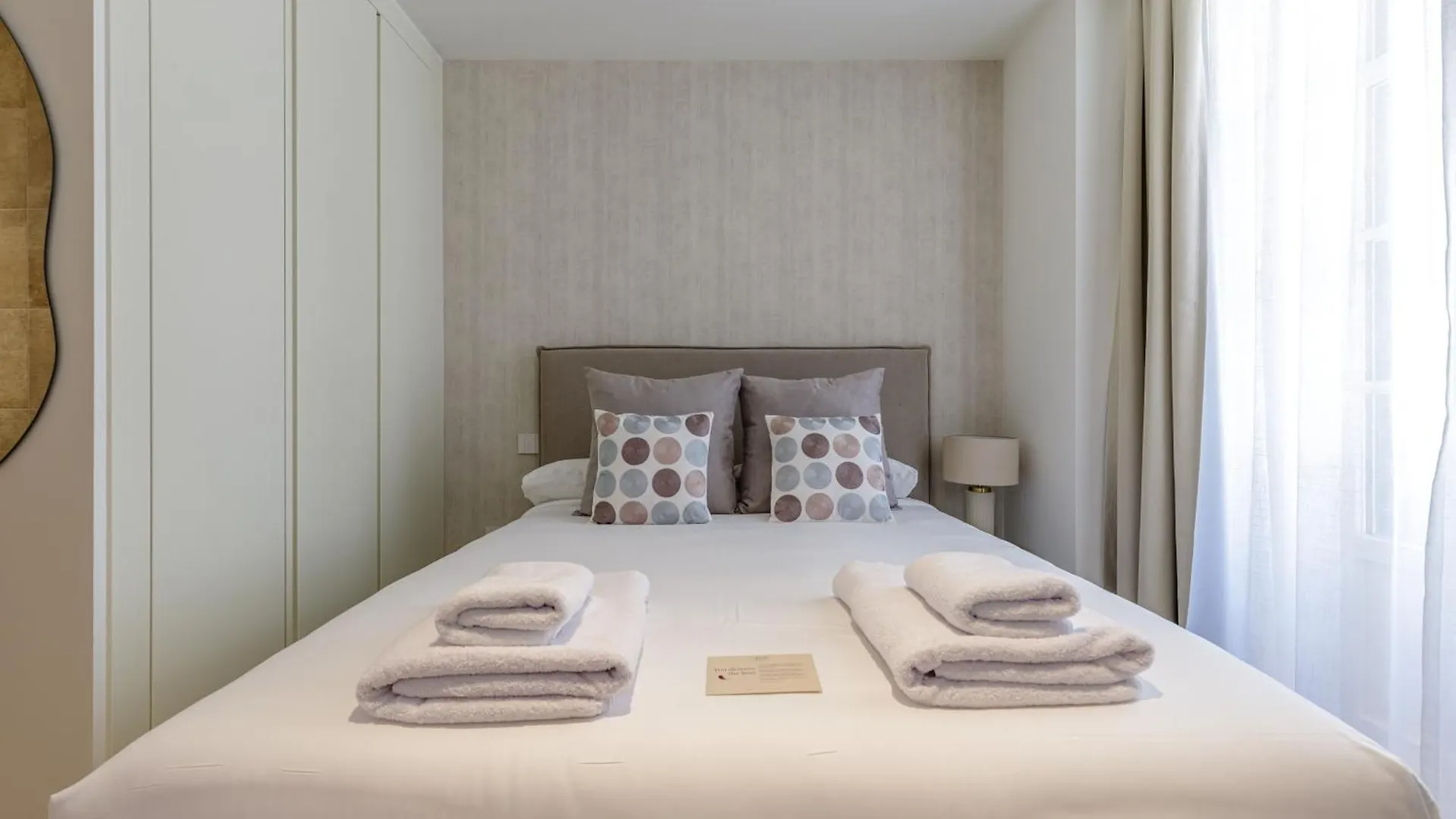 Plaza Del Siglo Suites & Boutique Apartments By Caleta Homes Málaga