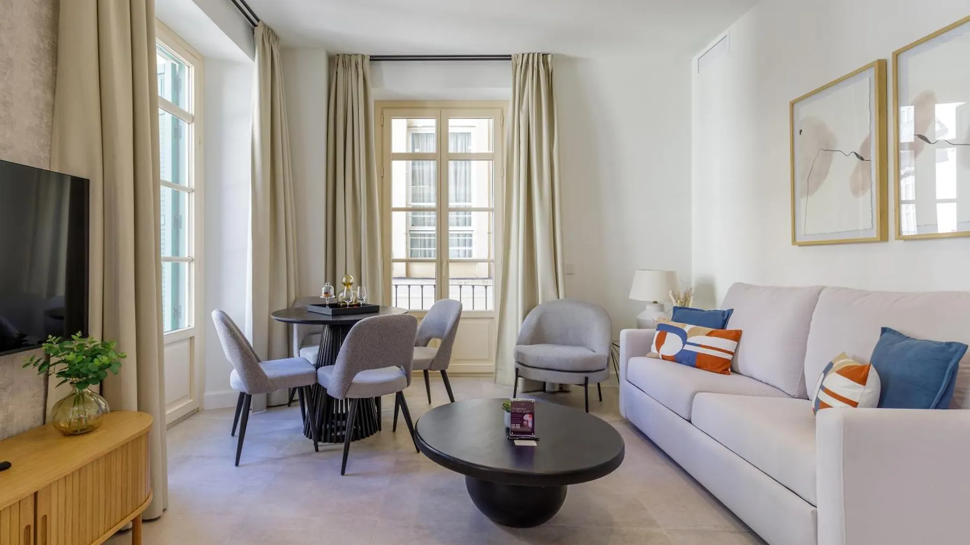 Plaza Del Siglo Suites & Boutique Apartments By Caleta Homes Málaga